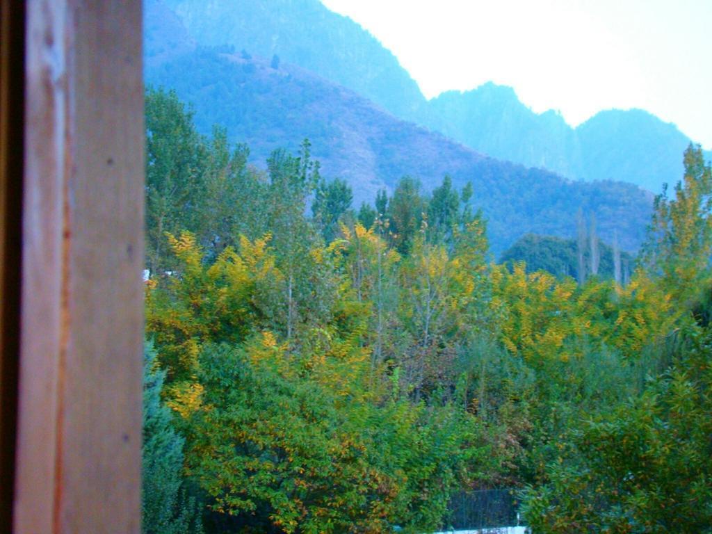 Hillscape Inn Srīnagar Buitenkant foto
