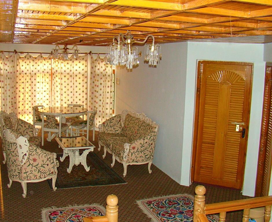Hillscape Inn Srīnagar Kamer foto